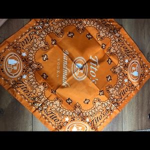 TITO’s HANDMADE VODKA BANDANAS. Black & orange